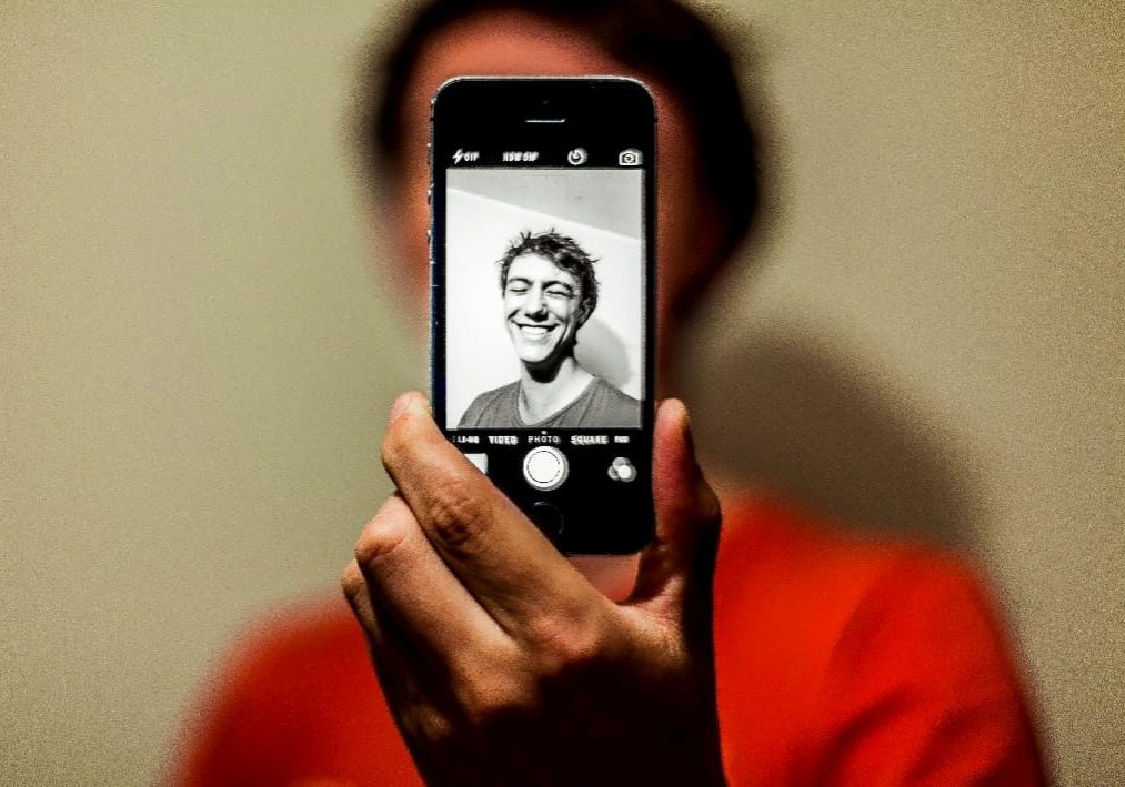 face-apps-viele-Gesichter-wenig-Datenschutz Geht die Datensicherheit durch Nutzung von FaceApps verloren?